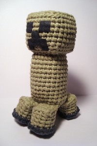 Amigurumi Minecraft Creeper with Pattern Amigurumi Minecraft Creeper with Pattern